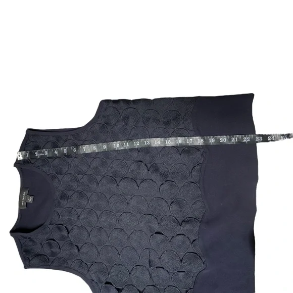 Ann Taylor Sleeveless Navy Blue Textured Dressy Top Size L NWOT - Picture 4 of 6